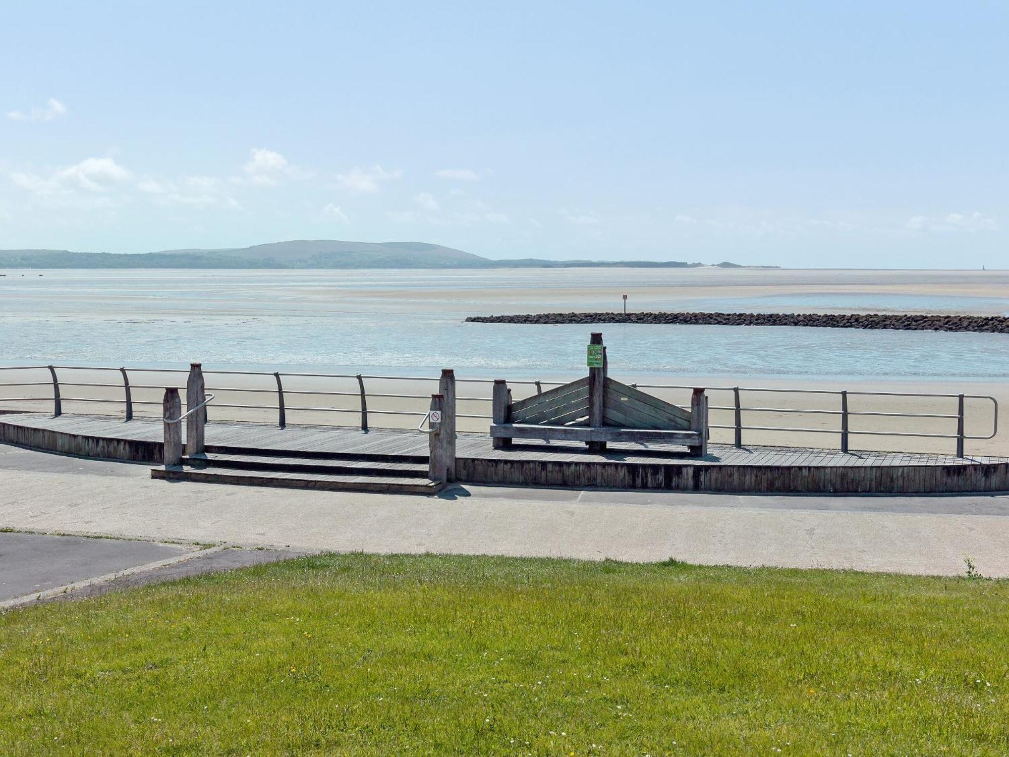 Beachlands Ланели Екстериор снимка